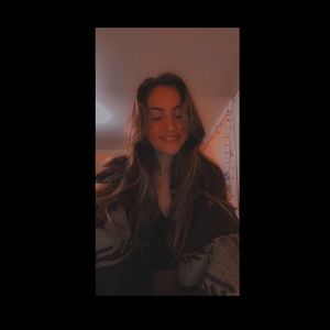 Meet your Posher, Hannah